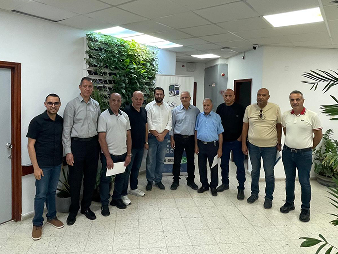 اختتام استكمال لأعضاء مجلس جلجولية توقيع ميثاق الإدارة السليمة 